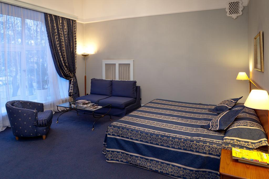 Grand Hotel Ukraine Dnyipropetrovszk Kültér fotó