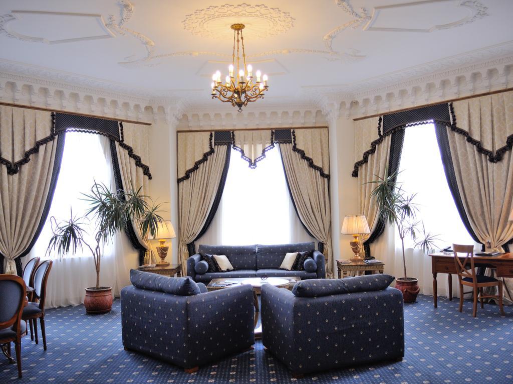Grand Hotel Ukraine Dnyipropetrovszk Kültér fotó