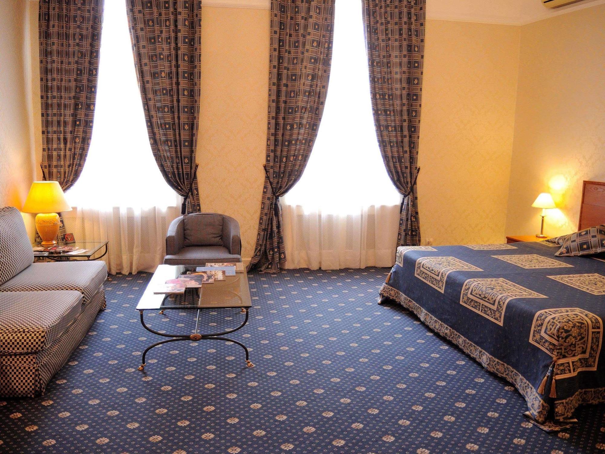 Grand Hotel Ukraine Dnyipropetrovszk Kültér fotó