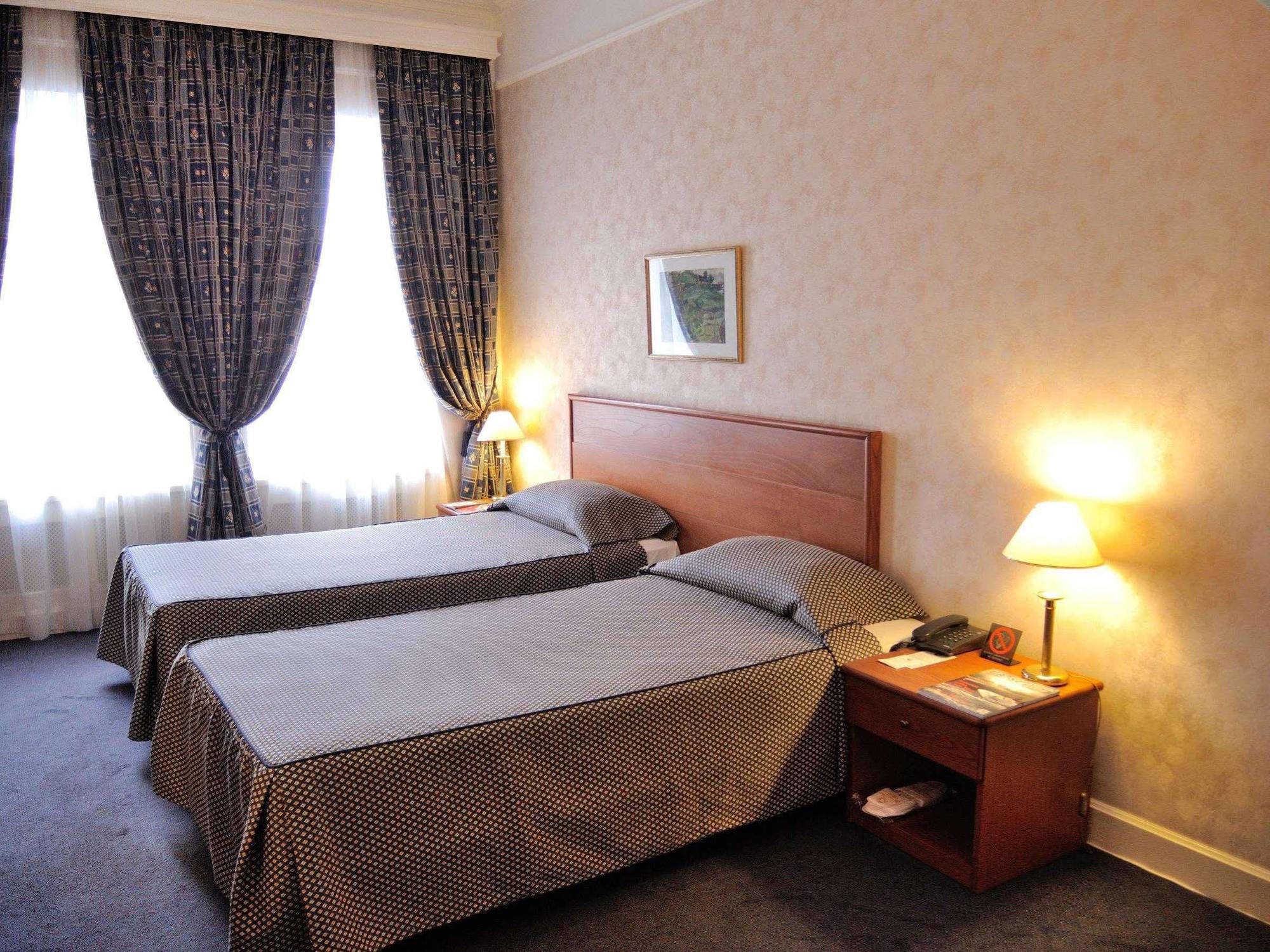 Grand Hotel Ukraine Dnyipropetrovszk Kültér fotó